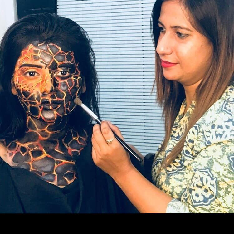 Makeup Artist Logo